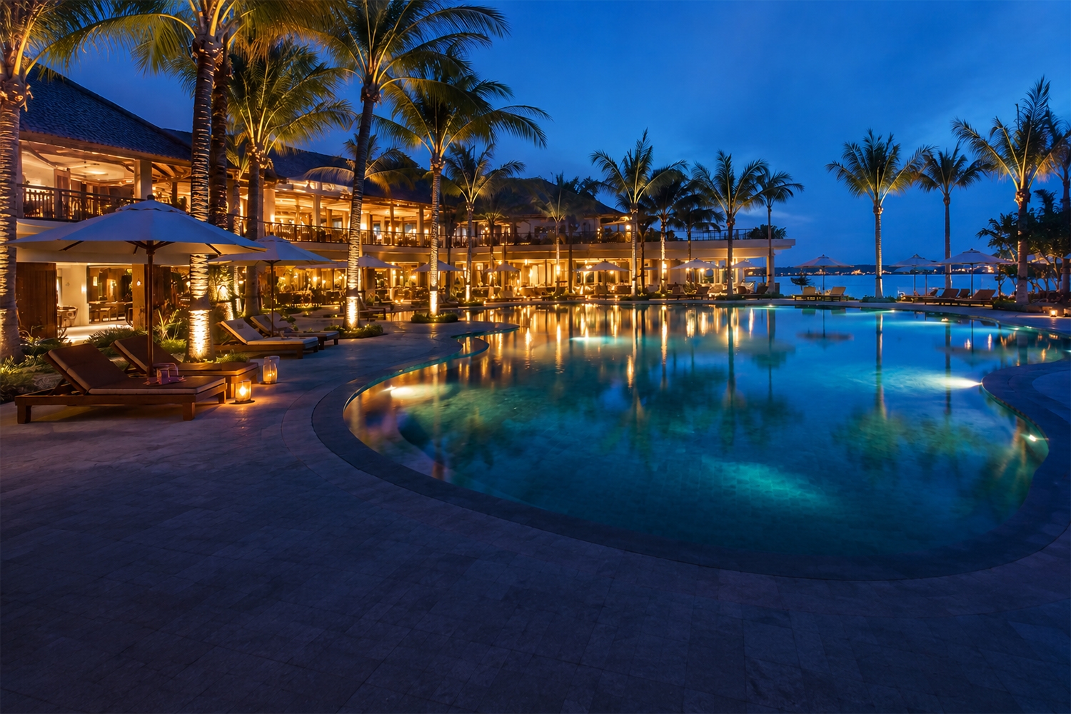 Đèn LED không những chiếu sáng cho resort mà còn giúp tăng tính thẩm mỹ