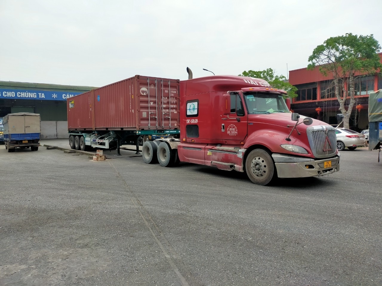 Vận chuyển hàng hóa bằng Container